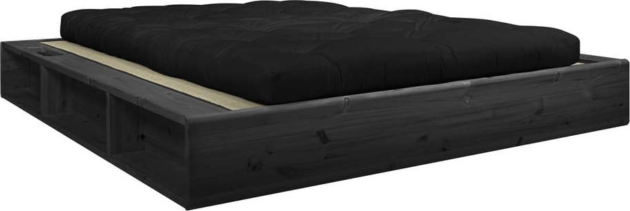 Černá dvoulůžková postel z masivního dřeva s černým futonem Double Latex a tatami Karup Design Ziggy
