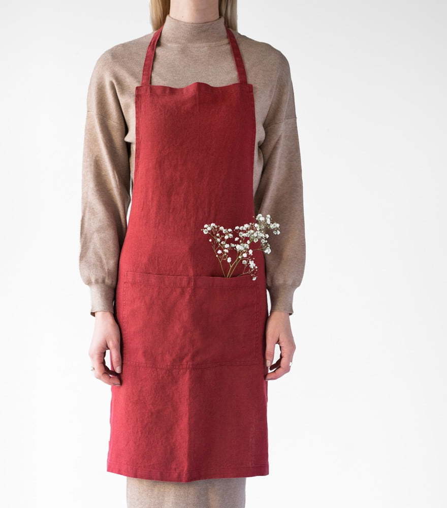 Červená lněná zástěra Linen Tales Daily Apron