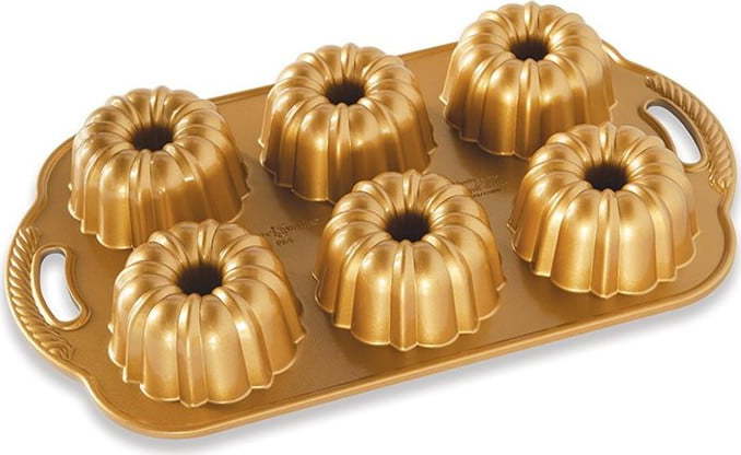 Forma na 6 mini bábovek ve zlaté barvě Nordic Ware Anniversary