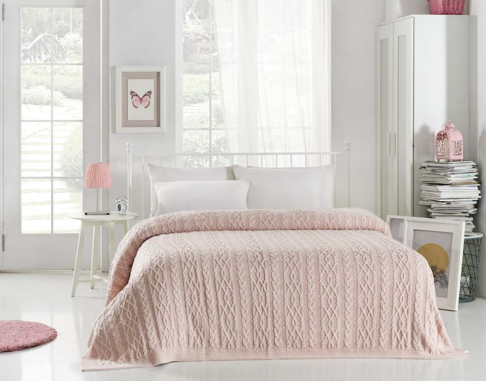 Světle růžový přehoz přes postel s příměsí bavlny Homemania Decor Knit